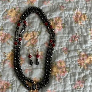 Elegant Black and Red Beaded Necklace Set